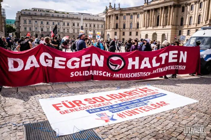 Gegendemo Corona Demo in Berlin