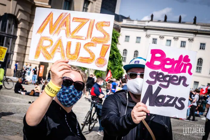 Gegendemo Corona Demo in Berlin