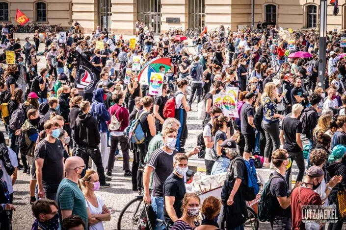 Gegendemo Corona Demo in Berlin